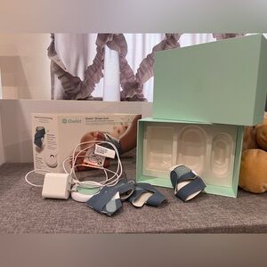 Owlet Smart Sock Blue with charger